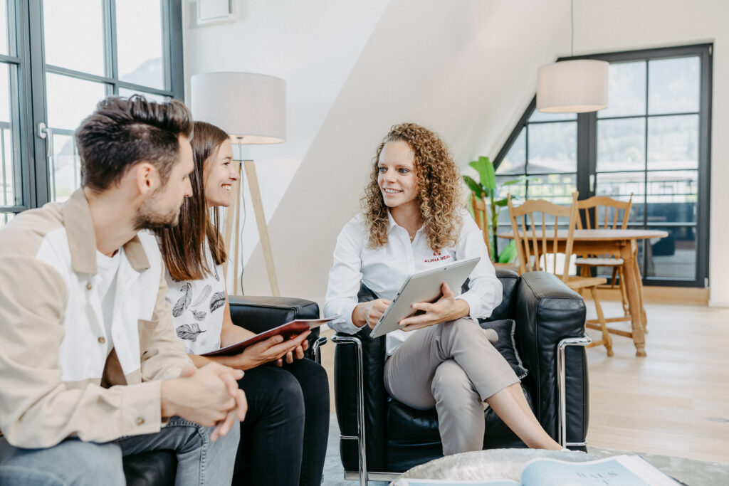 alphareal beraterin mit kunden
